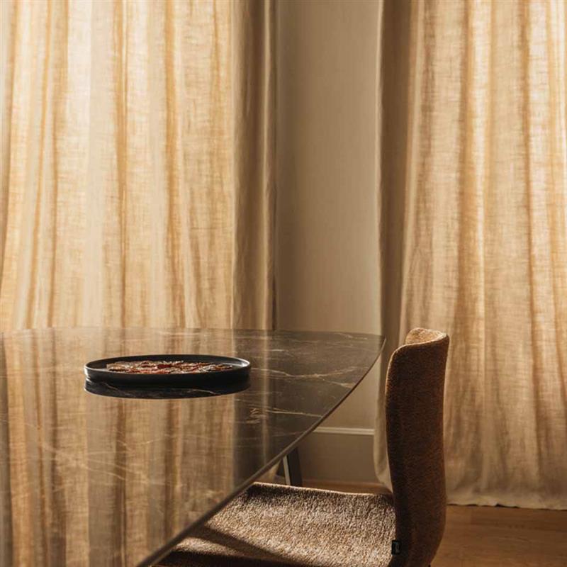 Esstisch CURVE FAUX ELYPS