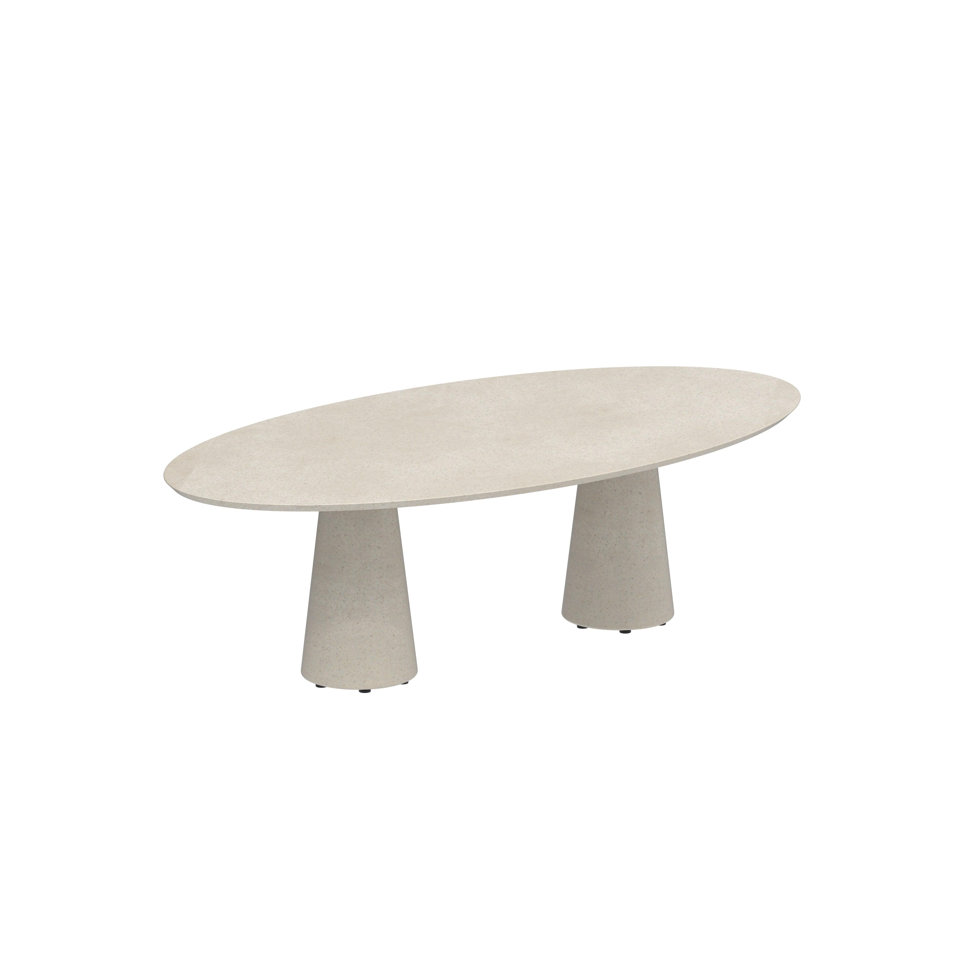 CONIX Ellipse dining table