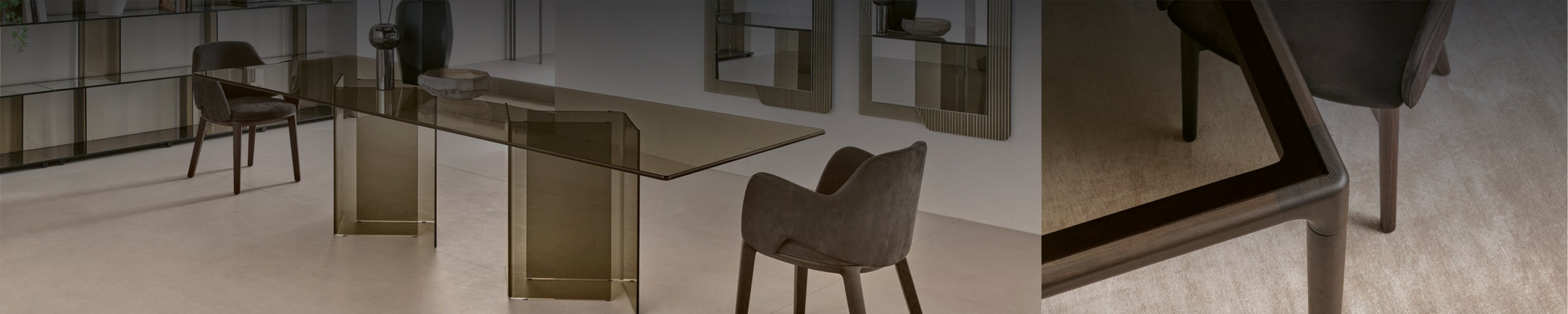 Langer Esstisch mit getönter Glasplatte und Glasgestell in modernem Esszimmer mit Polsterstühlen