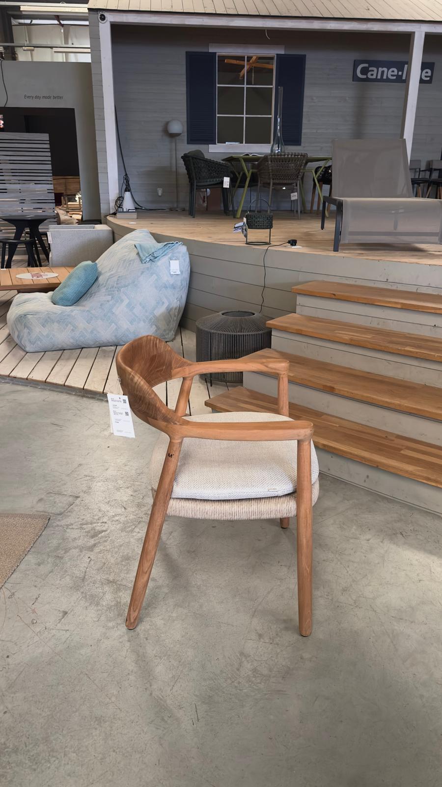 Chaise de jardin Manutti YIKO avec ensemble de coussins C145 Salty White, modèle d'exposition