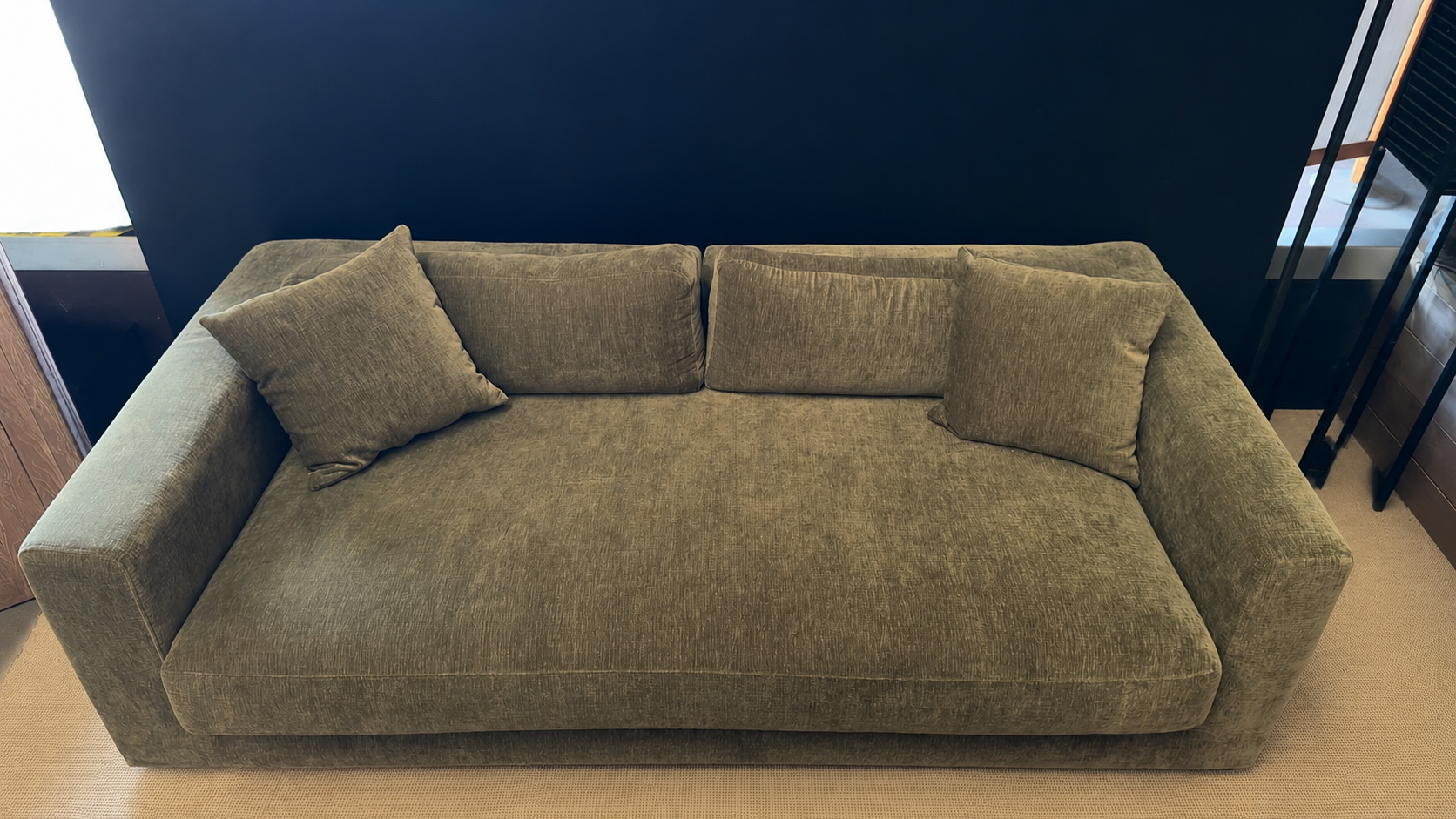Panac BELLECHASSE LIGHT 2.5 Sitzer Sofa in Strié Hunter 07 als Ausstellungsstück