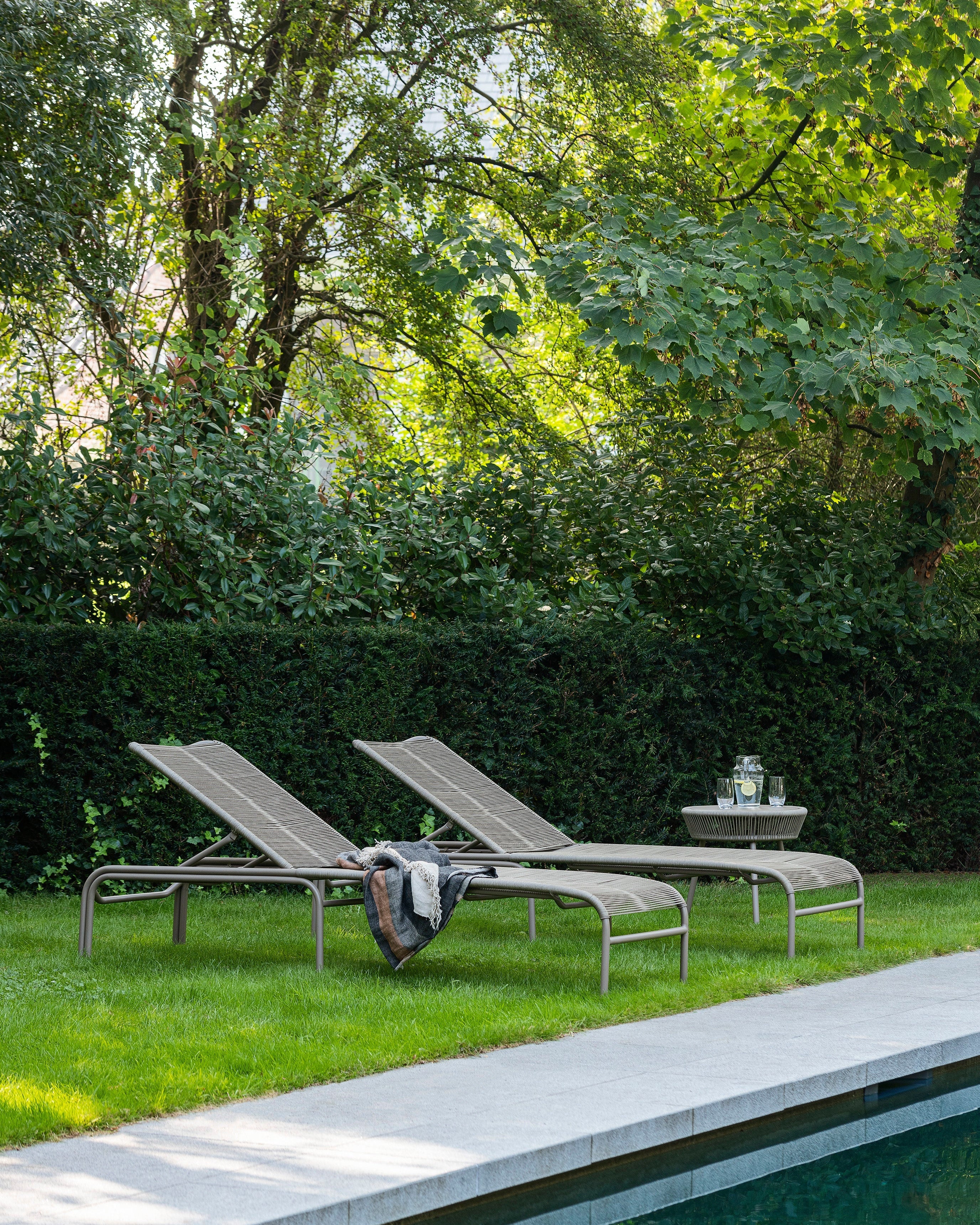 LOOP sun lounger
