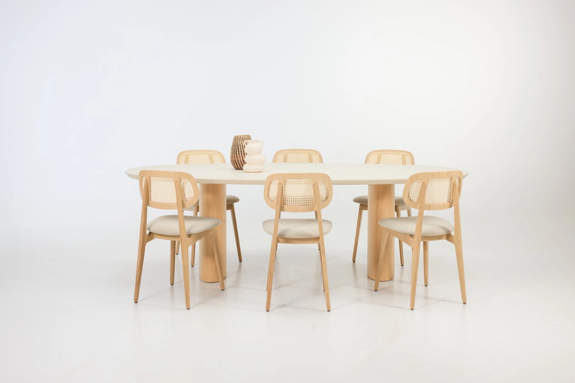 Table à manger FOSTER ellipse