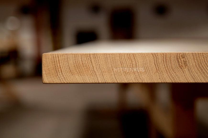 Table de salle à manger TRAPPIST