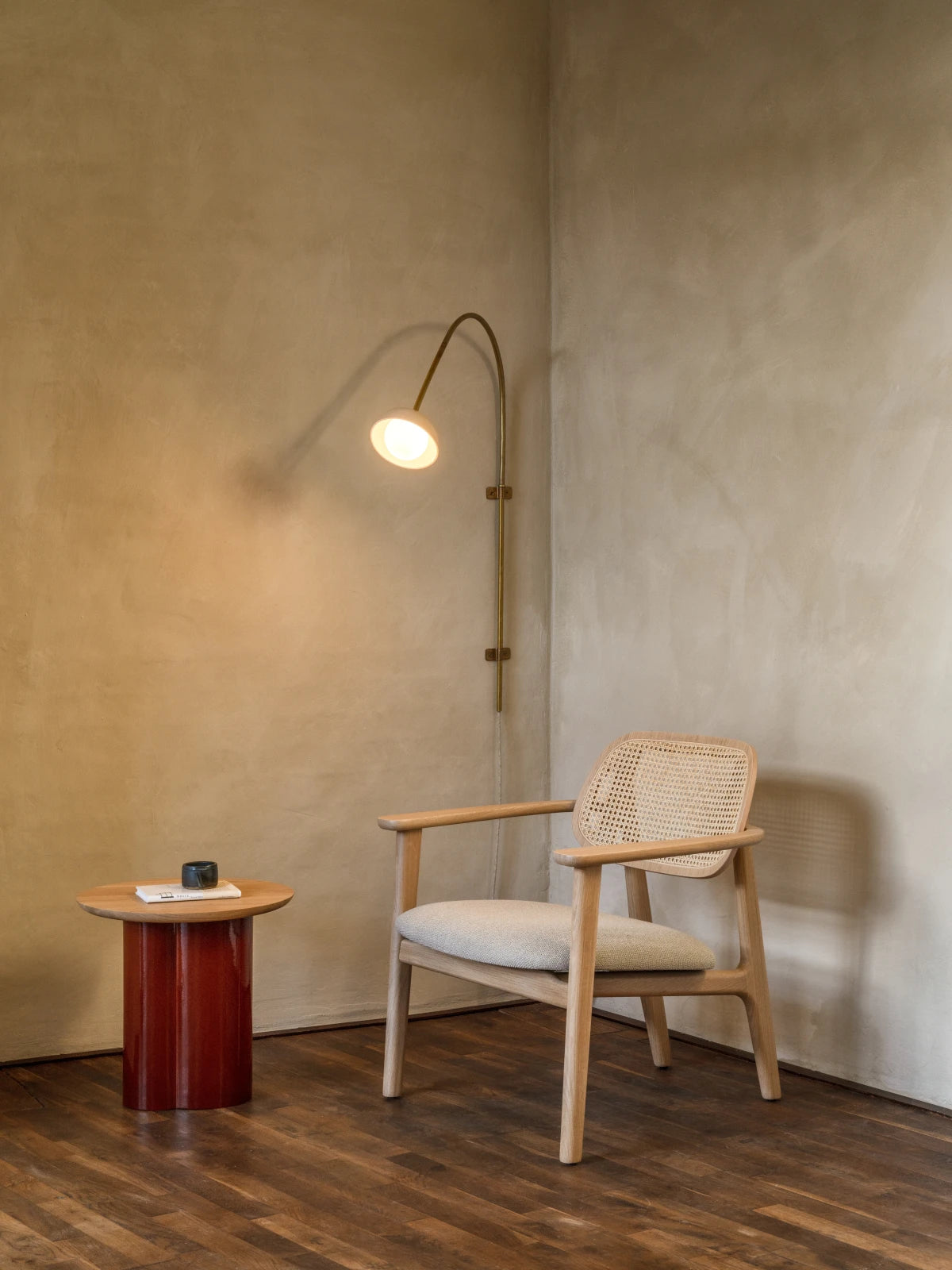 ARVIN Swivel Wall Sconce