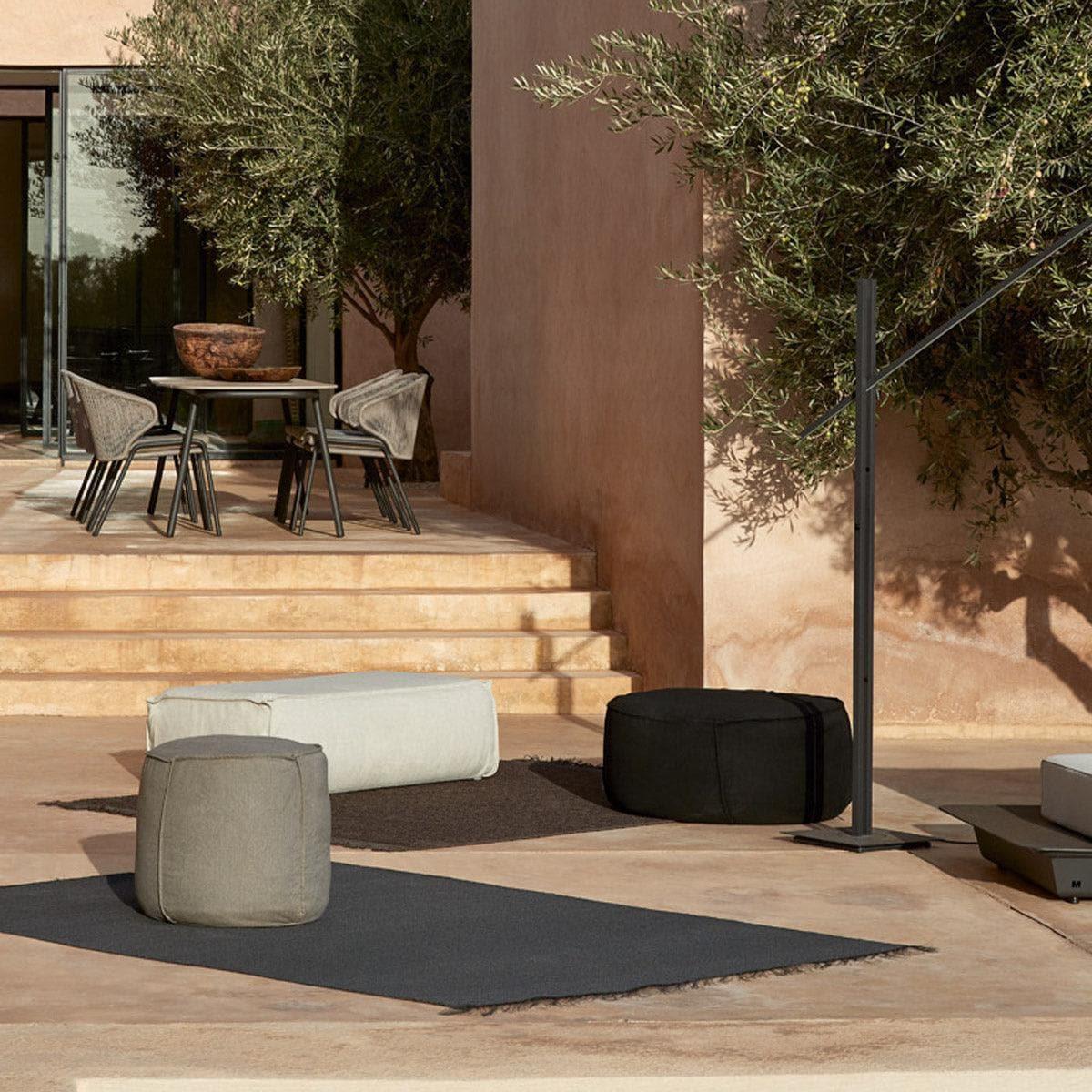 Esstisch TORSA 264cm - Teak Nero | Manutti | Homestorys