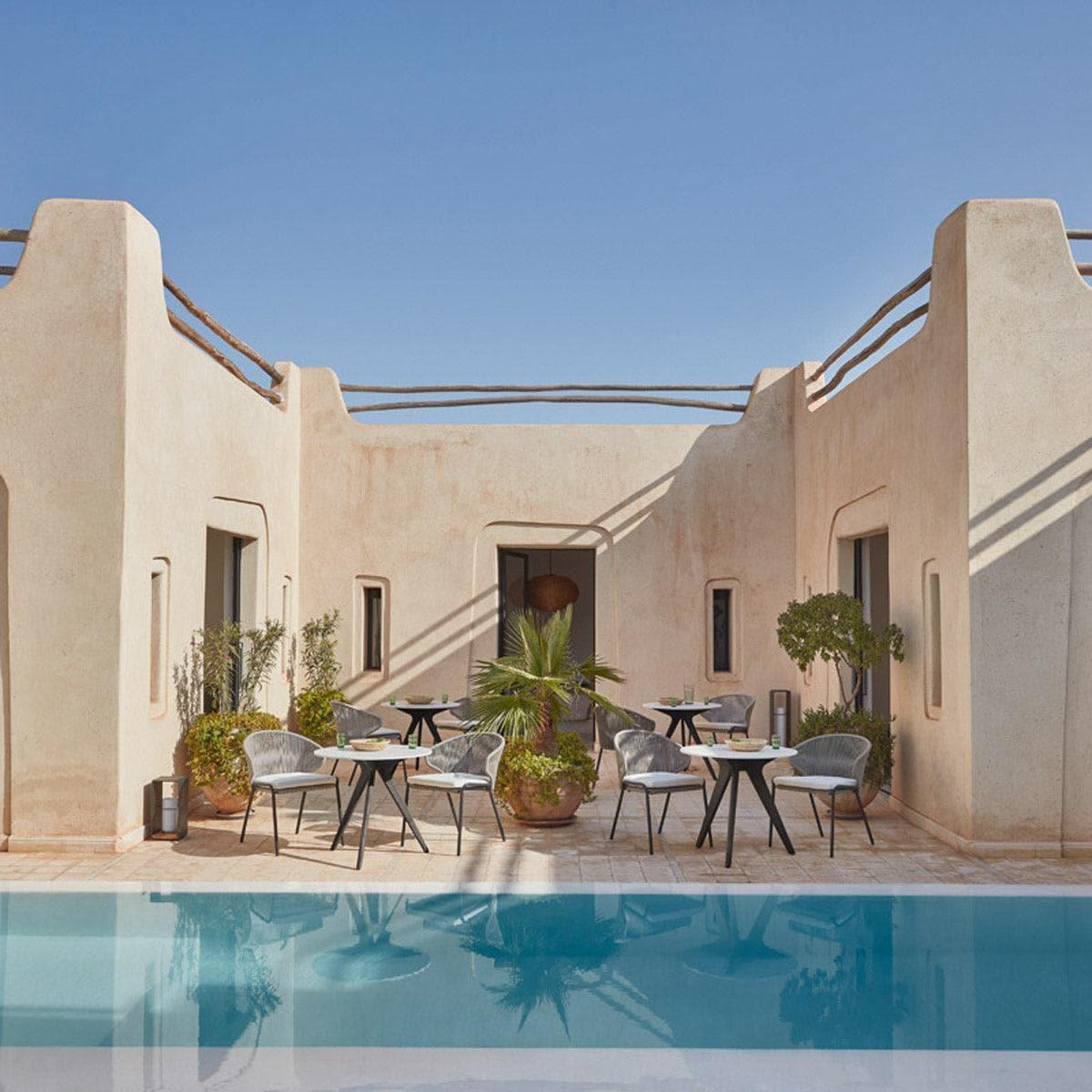 Esstisch TORSA - Teak Nero Ø80cm | Manutti | Homestorys