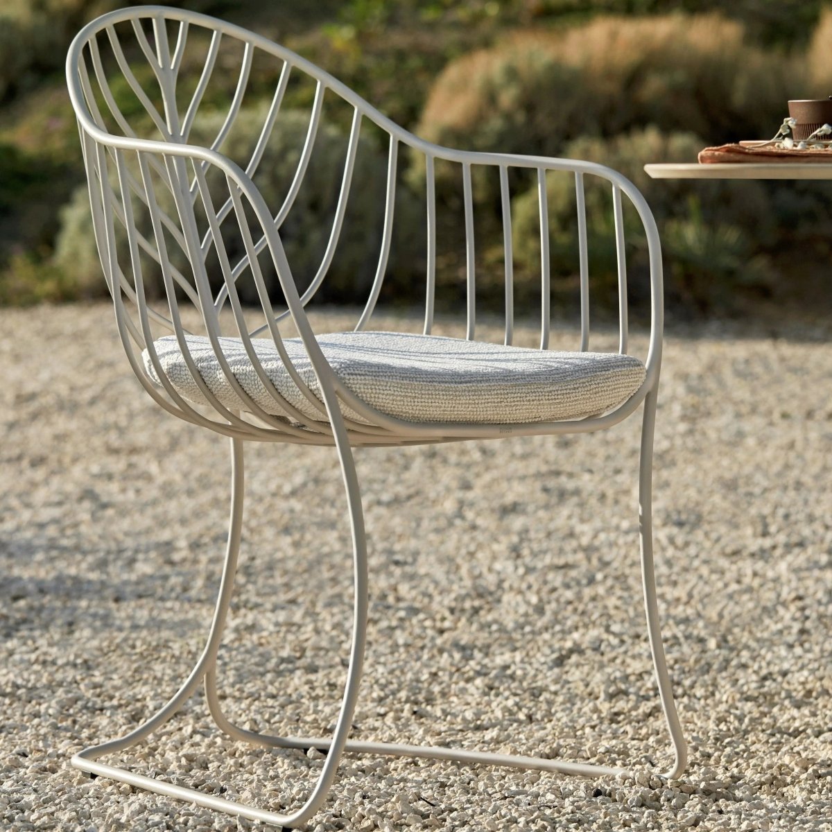 Royal Botania - Armlehnstuhl FOLIA Anthrazit - FOL 55 A + PIL FOL 55 SED CAT. A | Homestorys