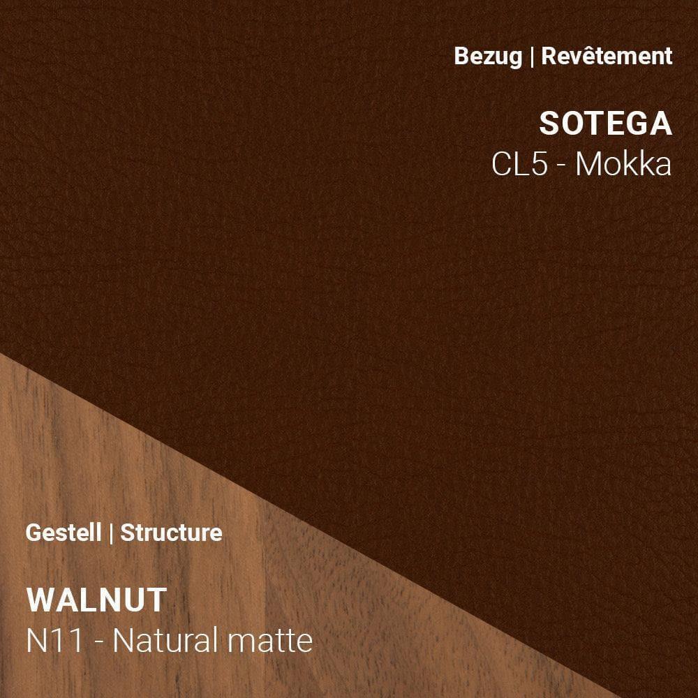 SAGA C0212 mit Stoff Sotega CL5 Mokka und Nussbaum Natural Matte Gestell (N11)