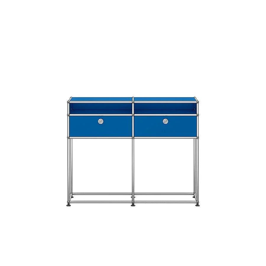 USM Sideboard M51 in Enzianblau – farbintensives Designmöbel mit modularem Aufbau, perfekt als Stauraum- und Akzentmöbel in kreativen Räumen