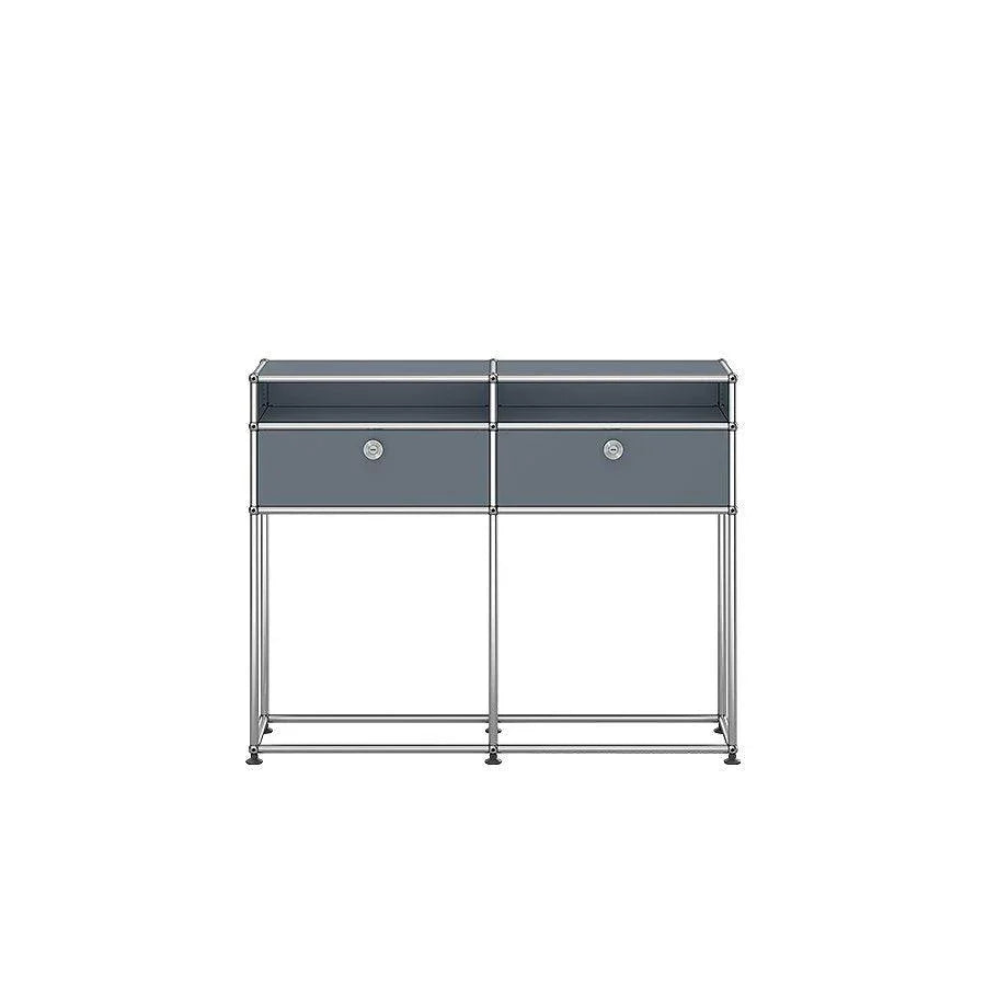 Sideboard M51 von USM Haller in Mittelgrau – funktionales Systemmöbel mit flexiblen Einsatzmöglichkeiten in Büro, Besprechungsraum oder Arbeitszimmer