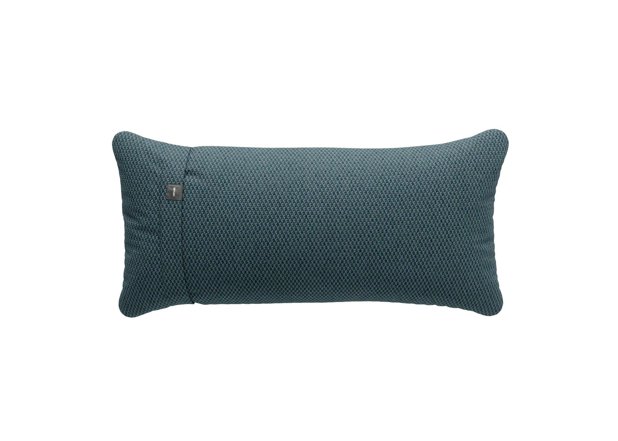 PILLOW Kissen von Vetsak in Pique Dark Blue – starker Farbakzent für Outdoor-Sofas und Terrassenmöbel