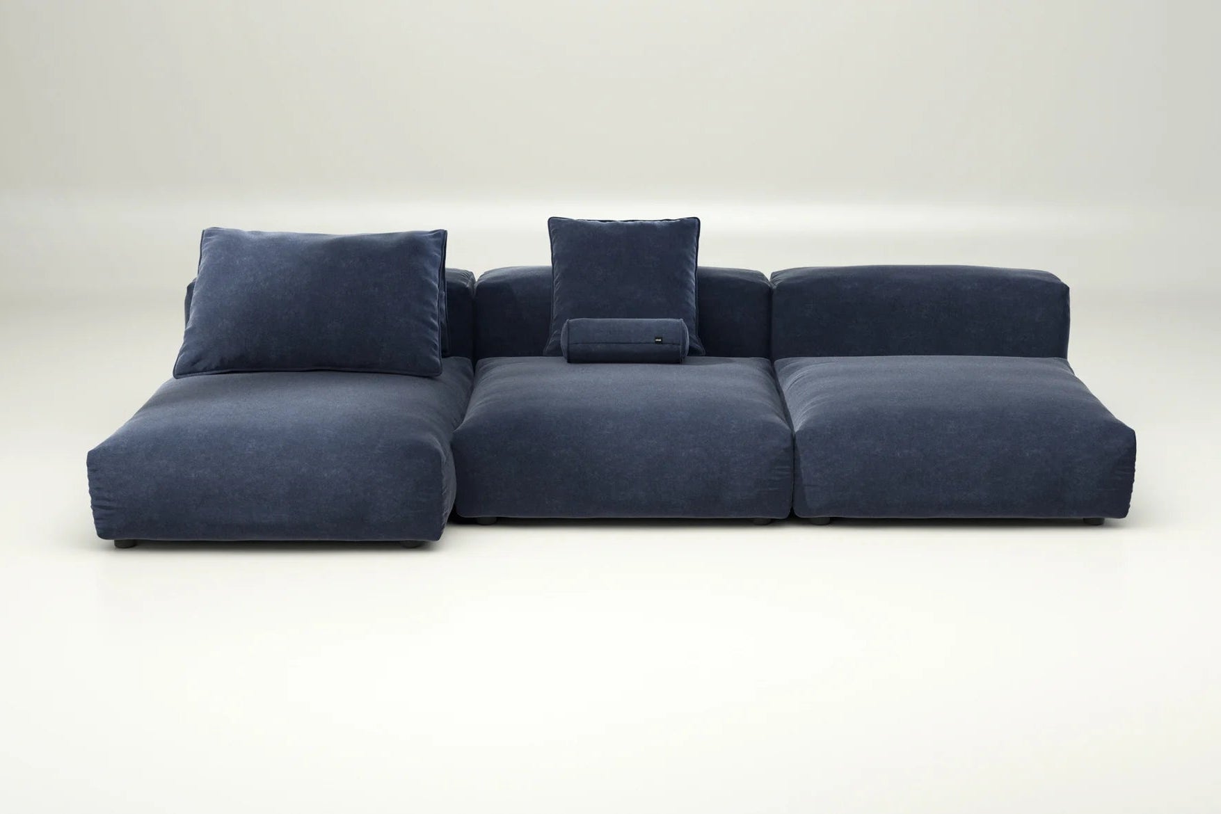 Vetsak Sofa 04 mit Suave Navy – mit Kissenset, beruhigende Farbtiefe für entspannte Wohnbereiche