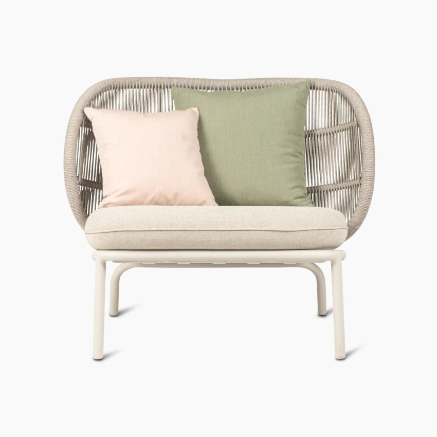Vincent Sheppard KODO Garden Armchair in Dune White with Seat and Decorative Pillows