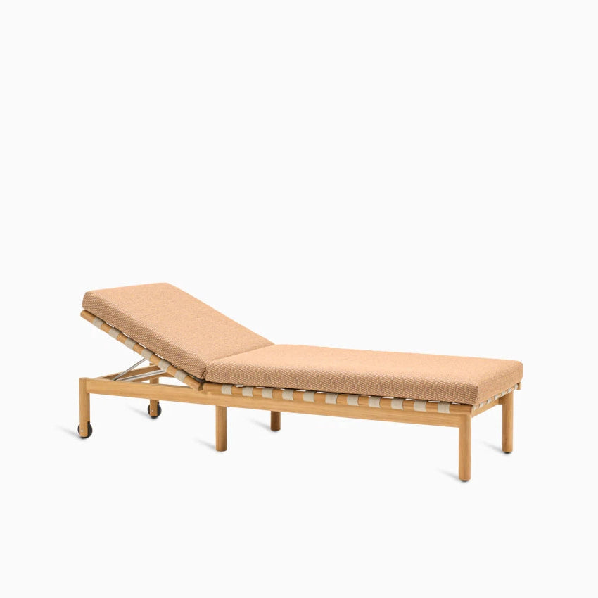 Vincent Sheppard ODA Sonnenliege aus Teak mit Polster in Sienna