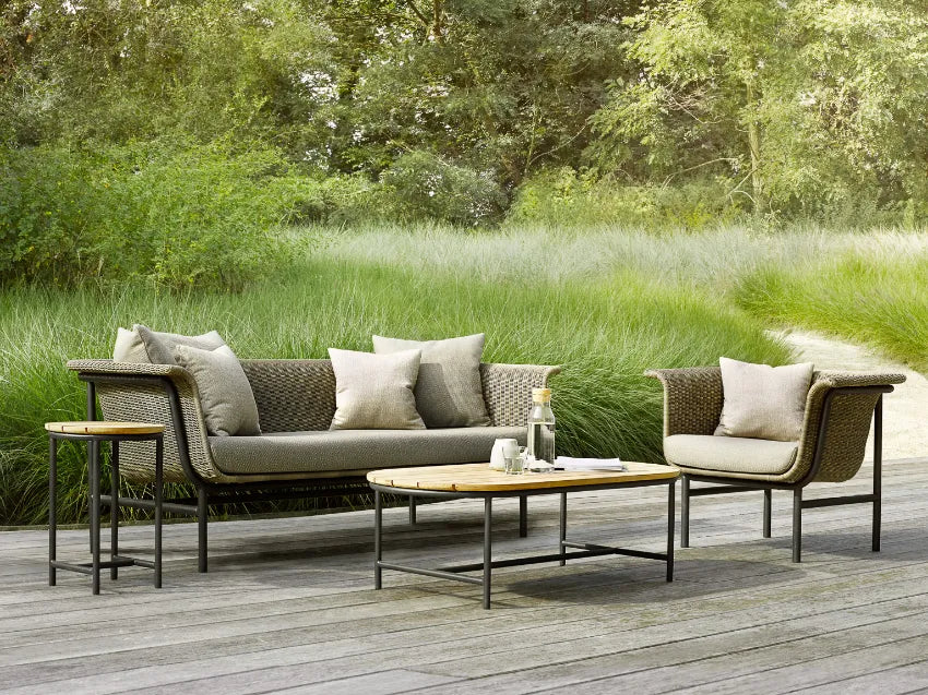Fauteuil et canapé de jardin Vincent Sheppard WICKED avec structure en aluminium dans l'espace détente Outdoor