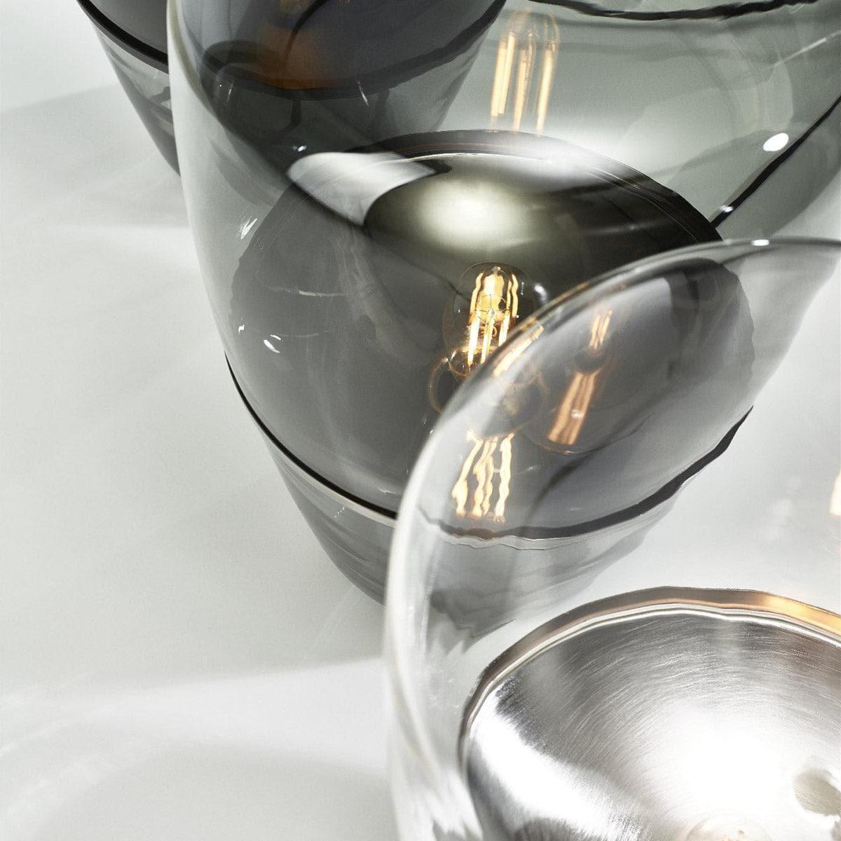 Obere Detailansicht der Brokis BALLOONS PC856 – Fokus auf die Glasöffnung und den schimmernden Reflektor im Inneren