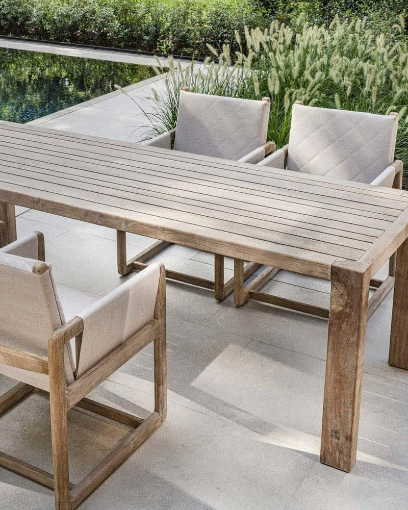 CARLO Gartenstühle von Gommaire in Lounge-Anordnung – komfortable Outdoor-Stühle mit Kissen für entspannte Gartenmomente