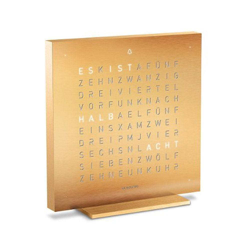 QLOCKTWO EARTH 13.5 Golden Legend – Seitenansicht der goldenen Designer-Tischuhr mit hochwertigem Edelstahlgehäuse