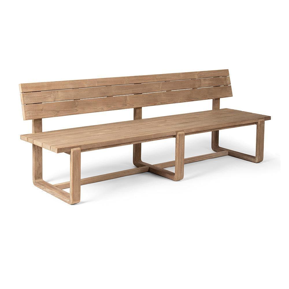 Sitzbank OSLO von Gommaire – minimalistische Outdoor-Bank aus recyceltem Teakholz mit klarer Linienführung, perfekt für Garten, Terrasse oder Eingangsbereich