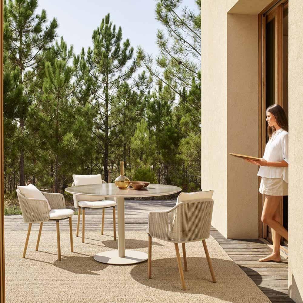 Tribù SENJA fauteuil avec coussins - teck wengé/lin - Original Homestorys