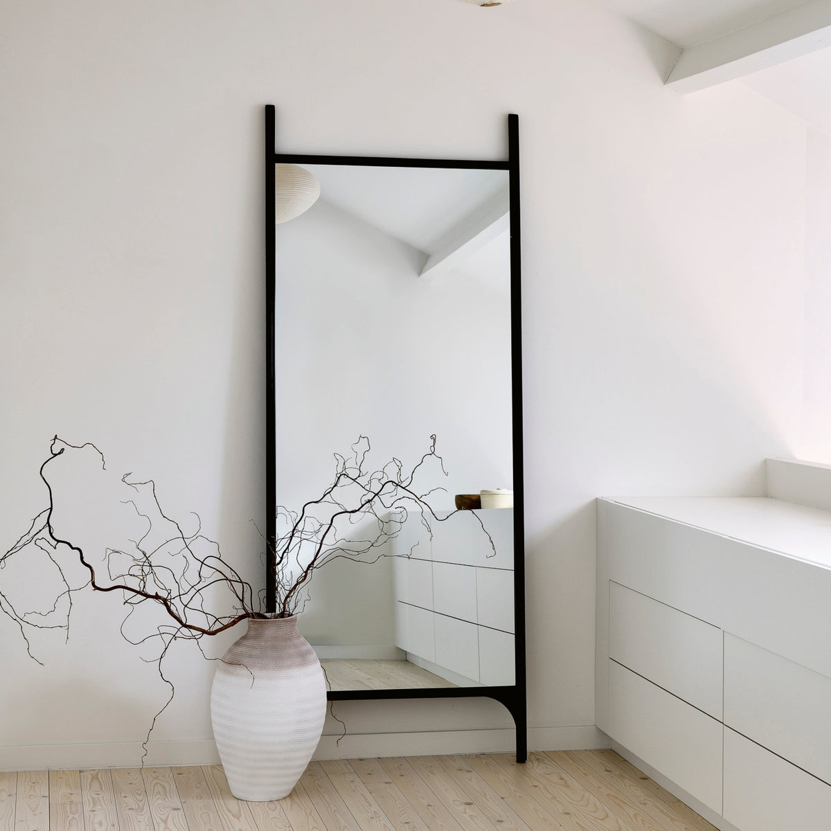 Design mirrors - light, depth & style | Homestorys