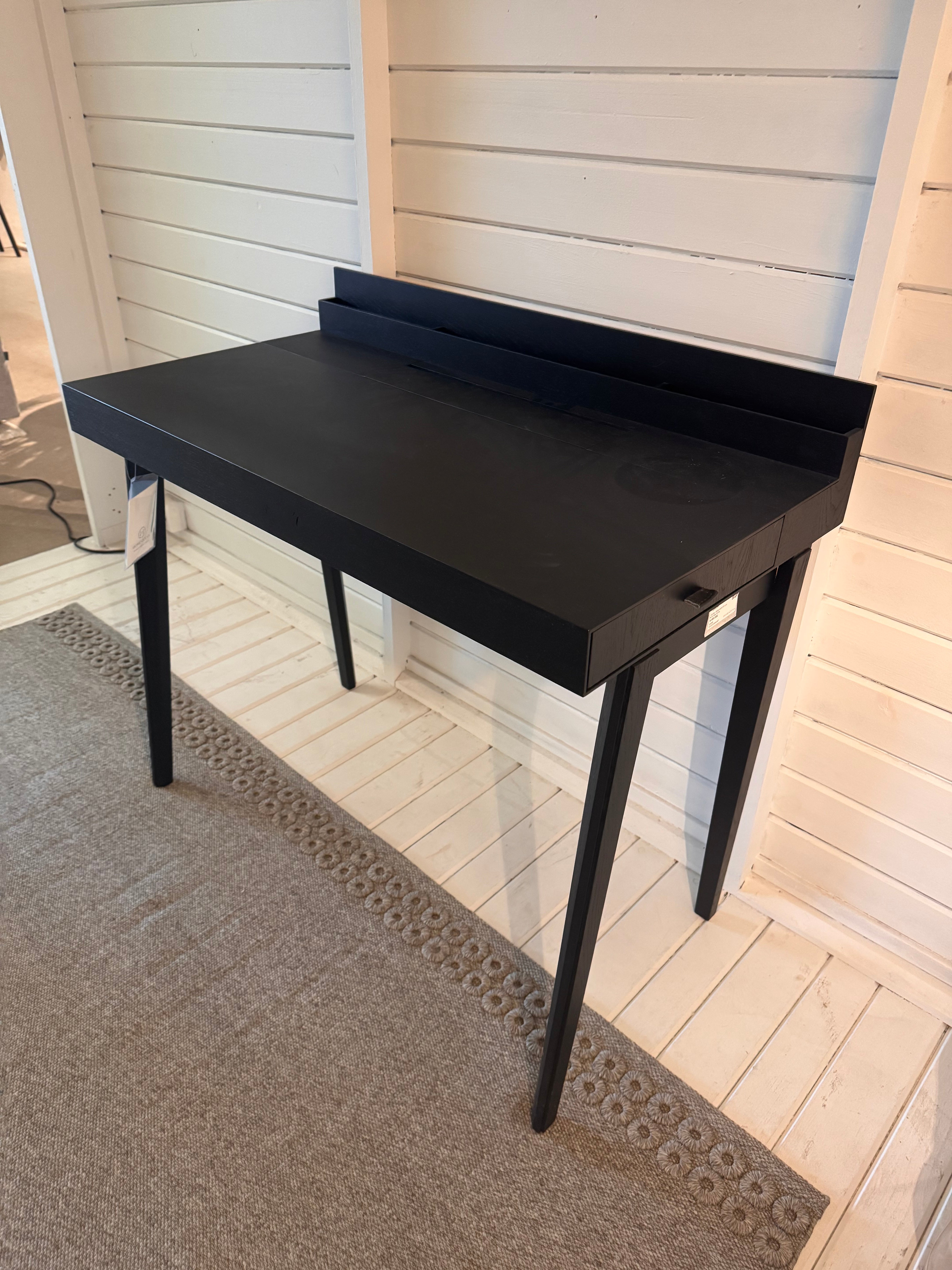 EXPO Scholtissek Schreibtisch
