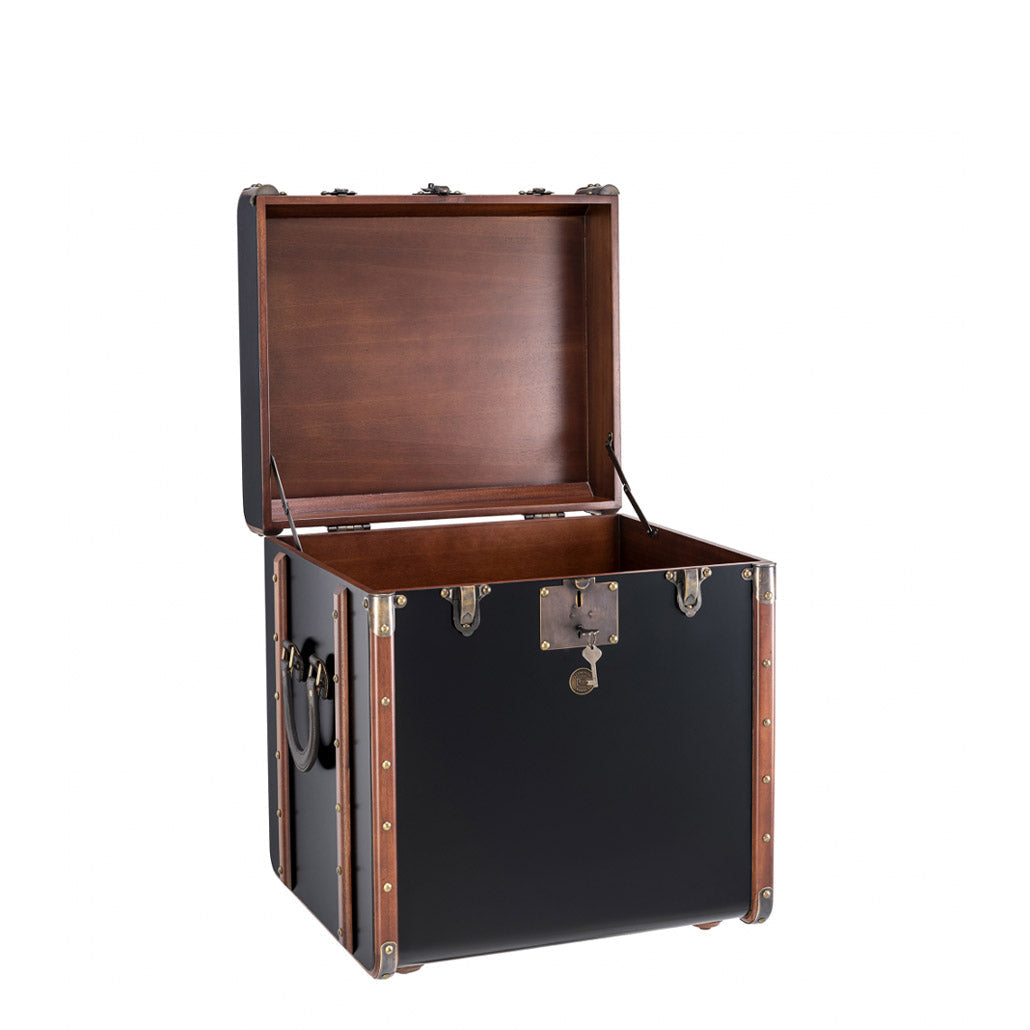 EXPO Authentic Models Side tables STATEROOM