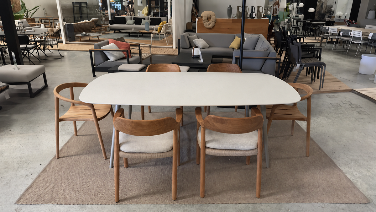 Table de jardin Royal Botania STYLETTO avec plateau en céramique blanche et structure en aluminium