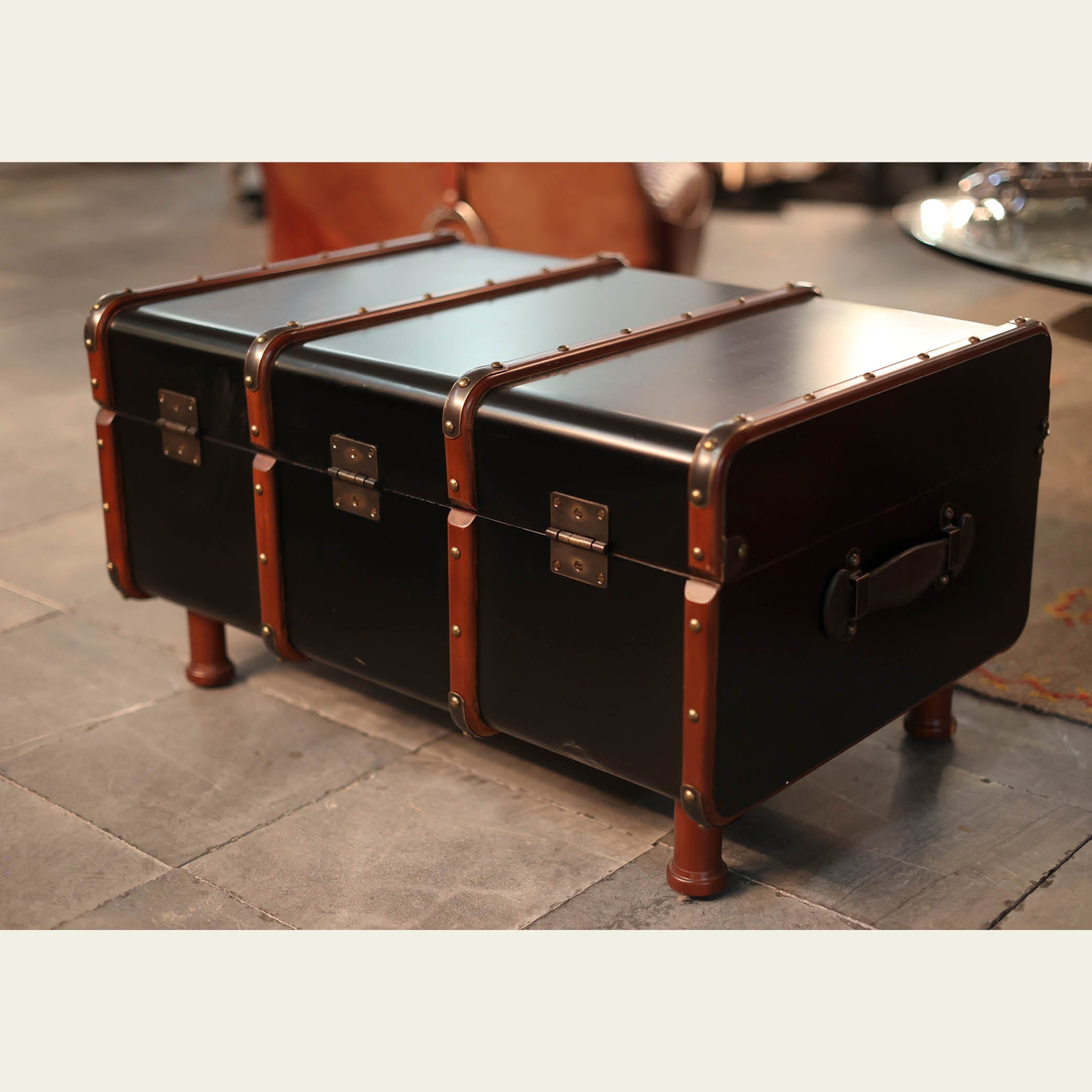 EXPO Authentic Models STATEROOM TRUNK Couchtisch