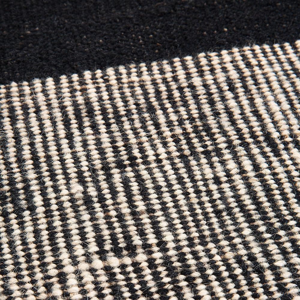 Teppich BLACK DOTS _ Ethnicraft _SKU 21718