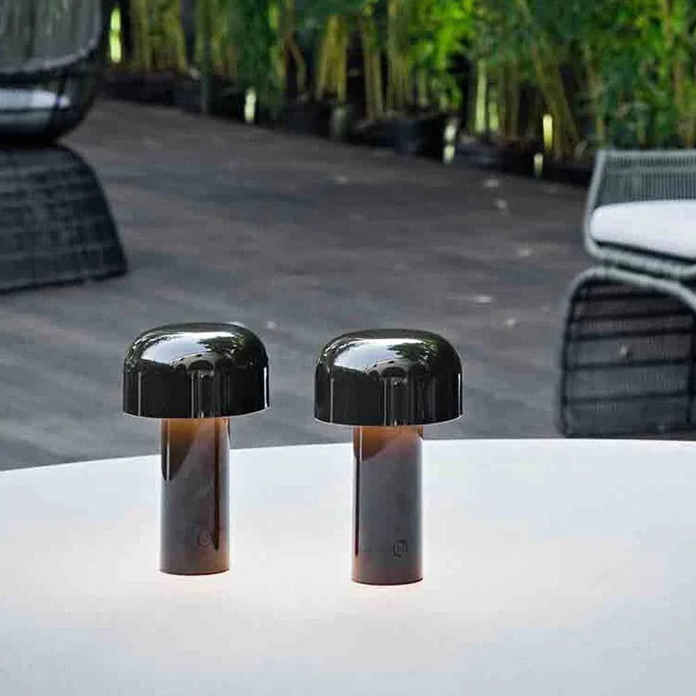 Flos BELLHOP Tischlampe - Original Homestories