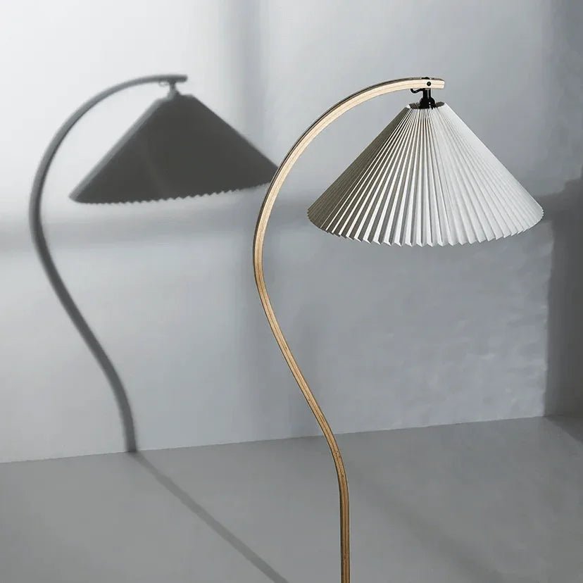 Gubi - Stehlampe TIMERBLINE - 10108292 | Homestorys
