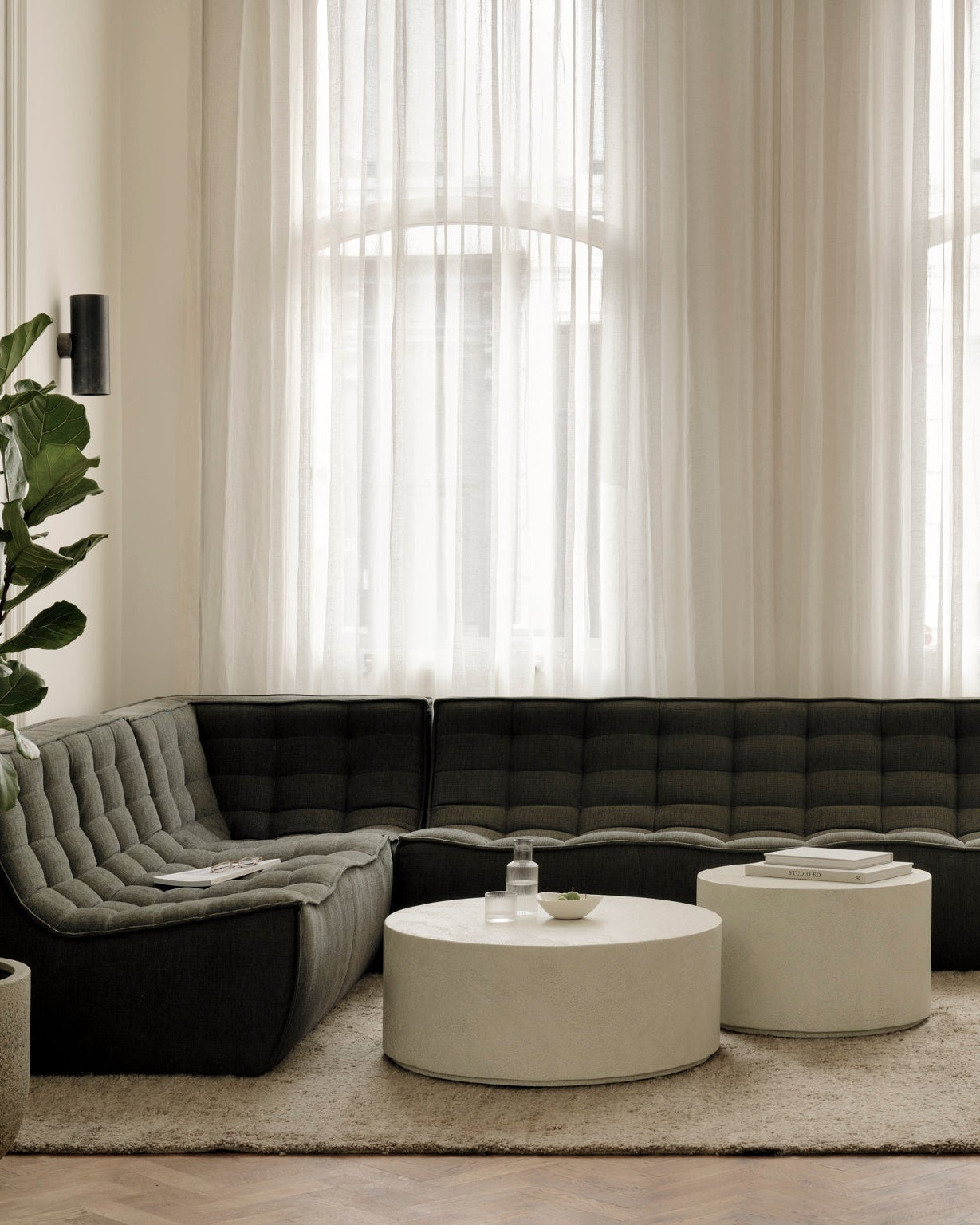 ELEMENTS coffee table - round