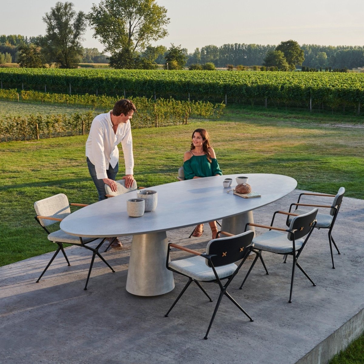 Royal Botania - Esstisch CONIX Ellipse - CNX 2513 BBD | Homestorys