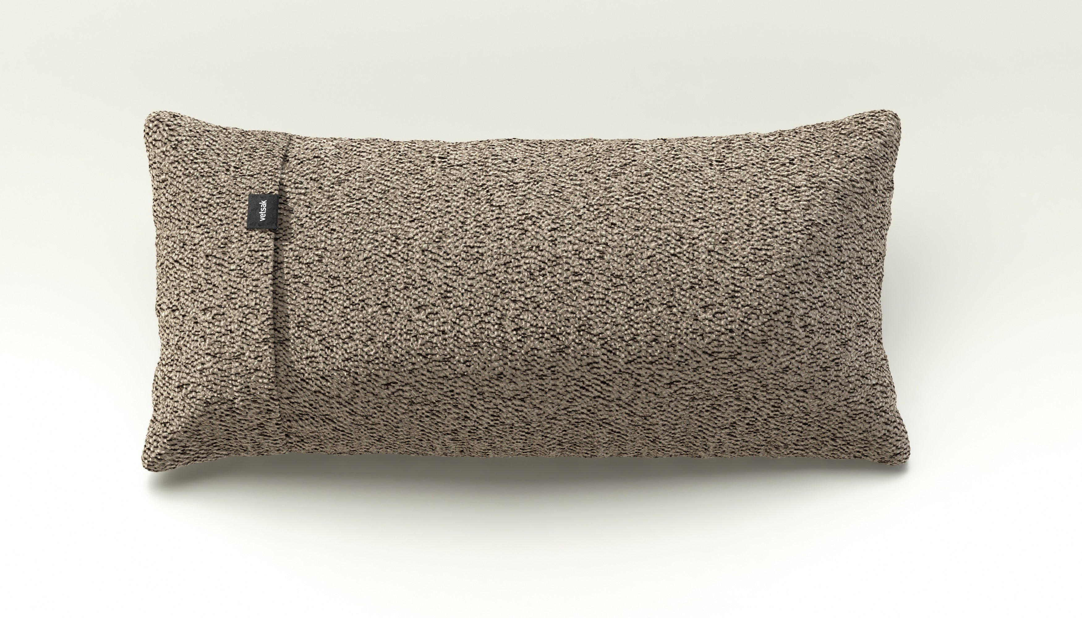 Kleines Pillow von vetsak in Taupe – dezente Farbtiefe in eleganter Bouclé-Oberfläche