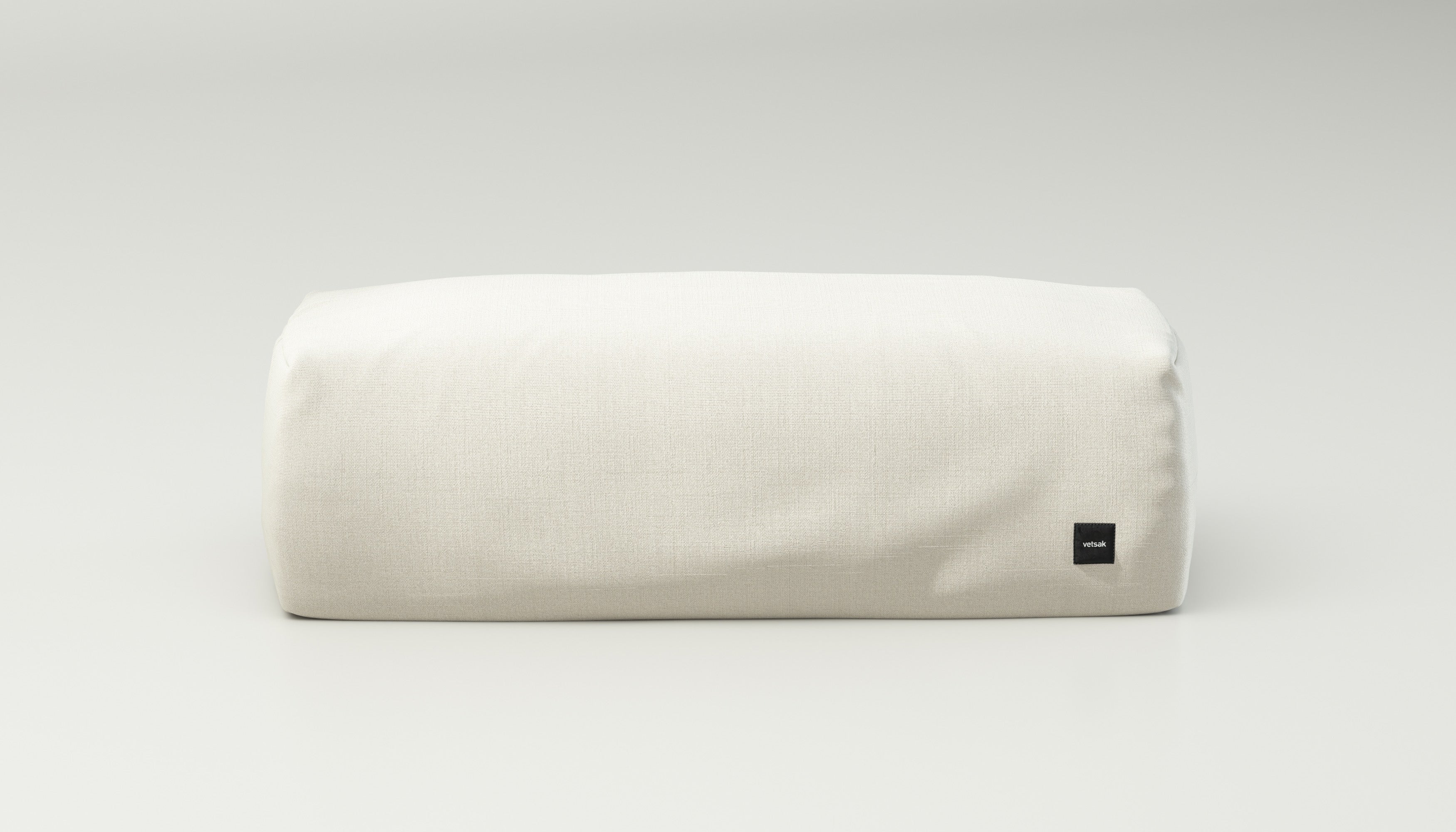 Lounge Pillow aus Piqué Creme – wetterfestes Kissen mit heller, zeitloser Optik