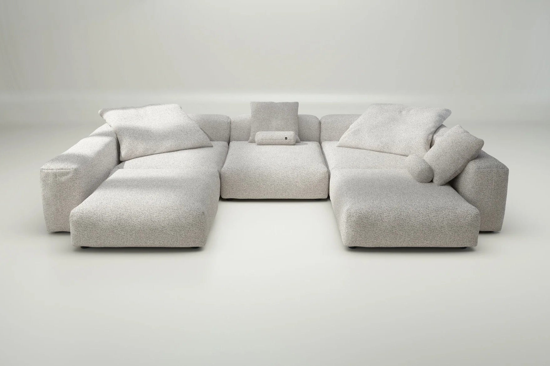 Vetsak Sofa 06 in Loop Loop Bounty mit Kissenset – weicher Soft-Touch-Komfort trifft auf luxuriöses Lounge-Design im wohnlichen Caramellook