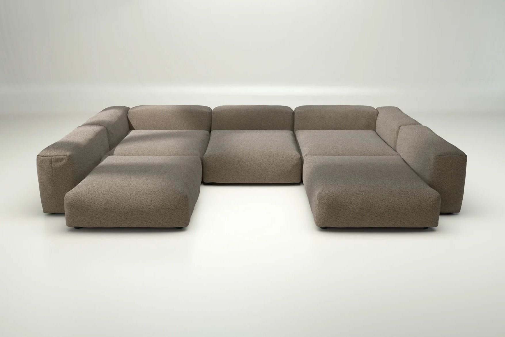 Sofa Set 06 von Vetsak mit Loop Loop Bezug in Taupe – ohne Kissenset, eleganter Wohnklassiker in natürlichem Farbton für dezente Einrichtungskonzepte