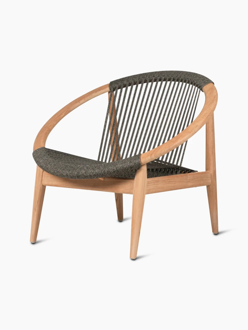 Vincent Sheppard FRIDA Garden Armchair Detail featuring tightly stretched outdoor rope in anthracite.