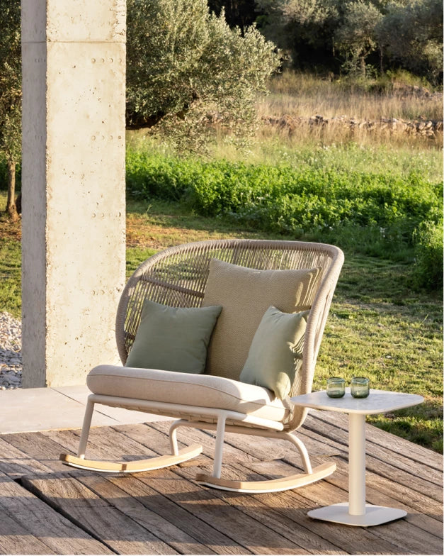 Table d'appoint Vincent Sheppard KODO Outdoor, couleur Dune White