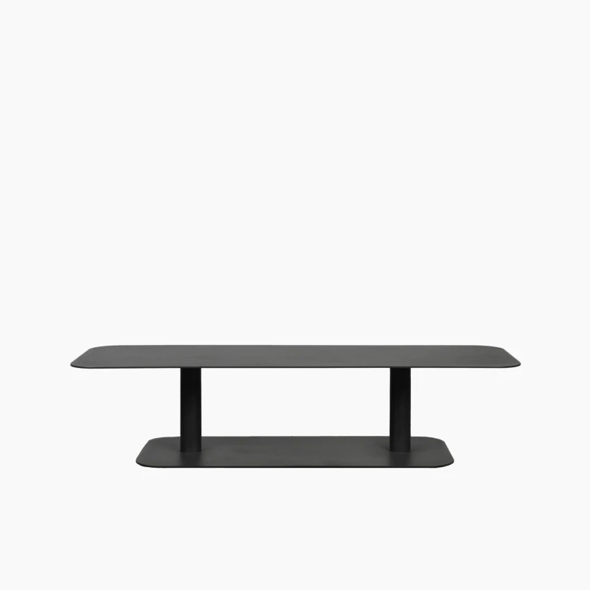 Vincent Sheppard KODO Couchtisch rechteckig mit pulverbeschichtetem Aluminiumrahmen in der Farbe Fossil Grey.