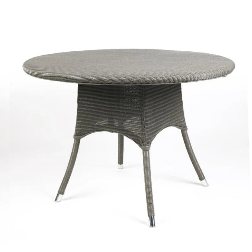 Vincent Sheppard NÎMES Gartentisch rund mit Lloyd Loom Geflecht in der Farbe Quartz Grey.