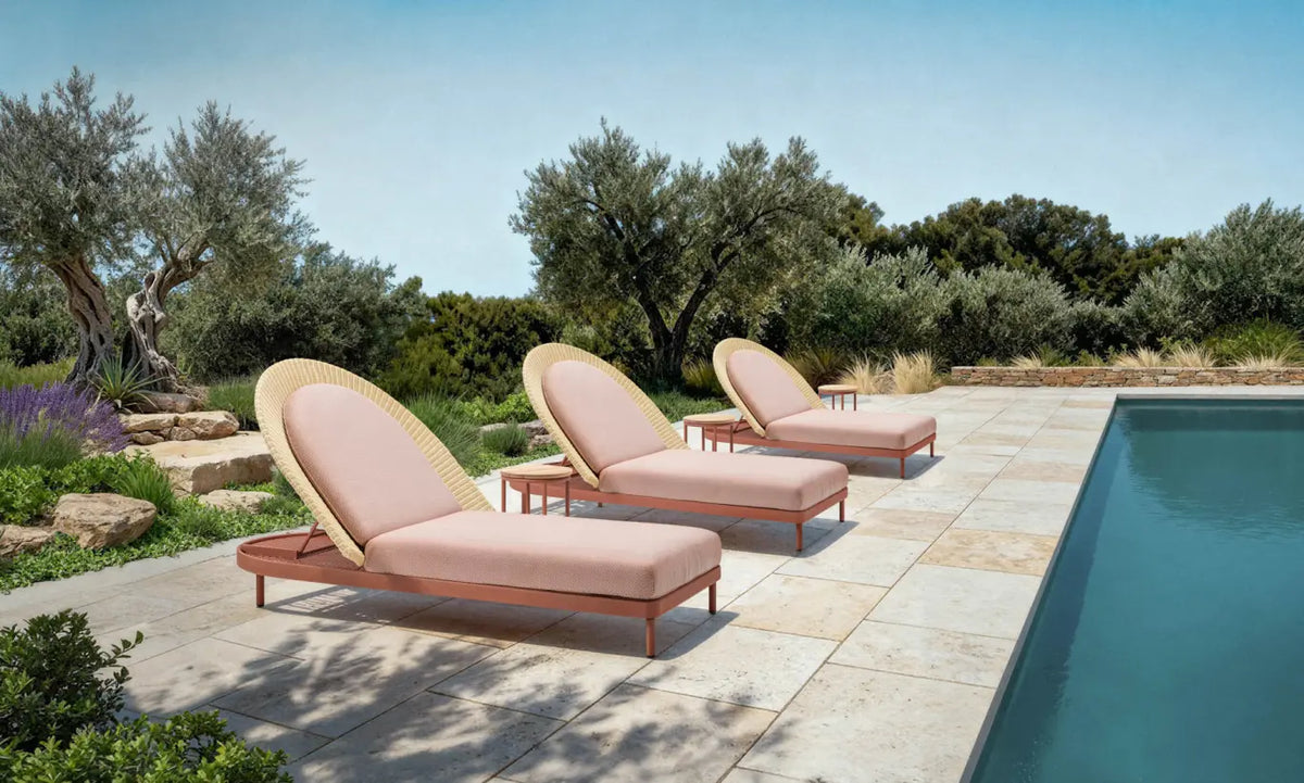 Vincent Sheppard WICKED Sonnenliege in Terracotta Natural am Pool