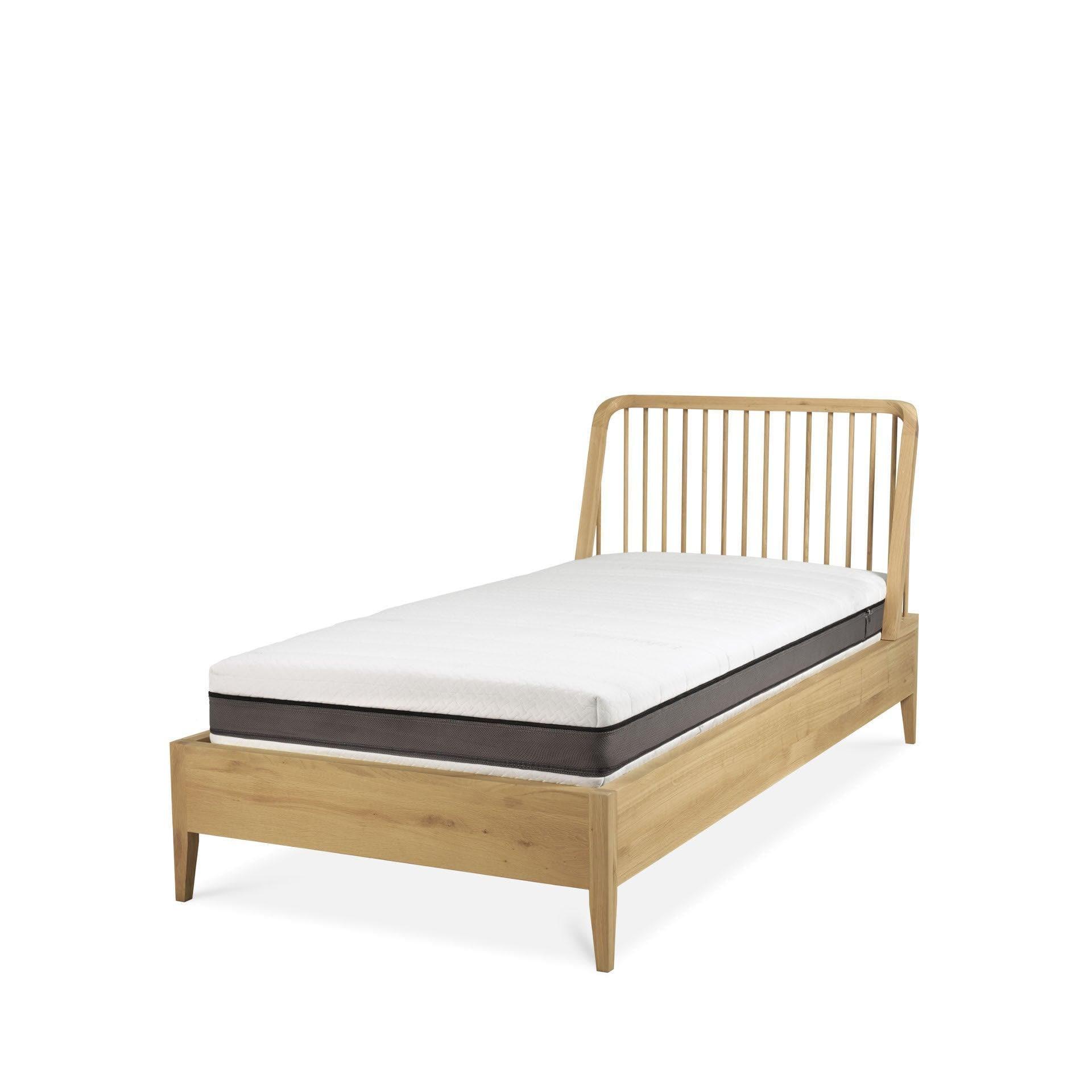 Bett SPINDLE | Ethnicraft | Homestorys