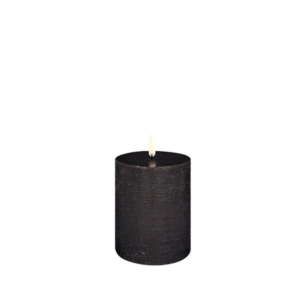 Kerze PILLAR RUSTIC LED Uyuni - Forest Black Ø7.8 x 10cm | Piffany | Homestorys