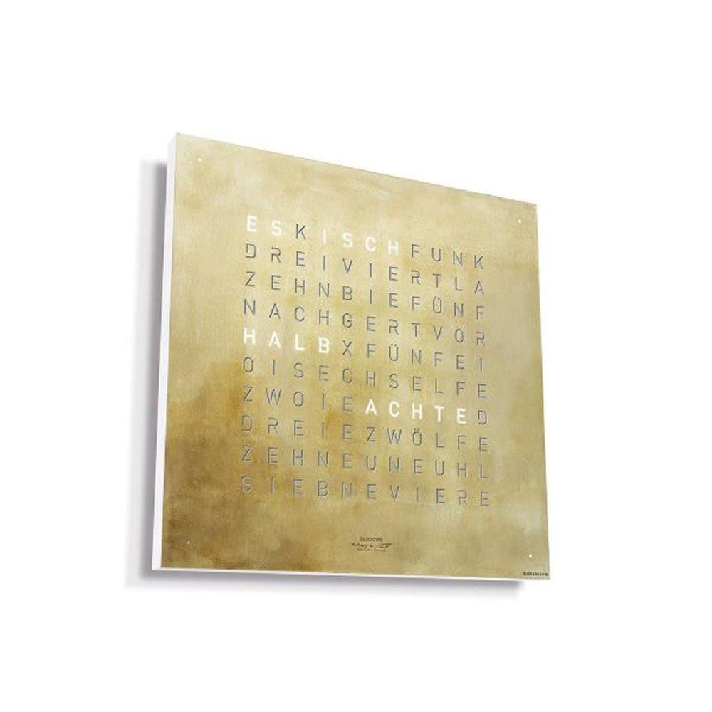 QLOCKTWO EARTH 45 mit wiissem Ghäus – glänzendi Silber-Gold Designuhr mit lüchtige Eleganz