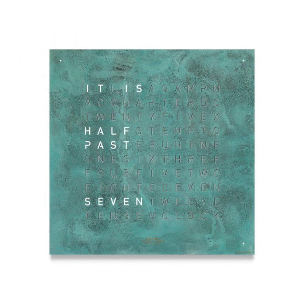 QLOCKTWO EARTH 45 in der exklusiven Creator’s Edition Vintage Copper – kunstvolle Design-Wanduhr mit oxidierter Kupferfront für stilvolle Interiors